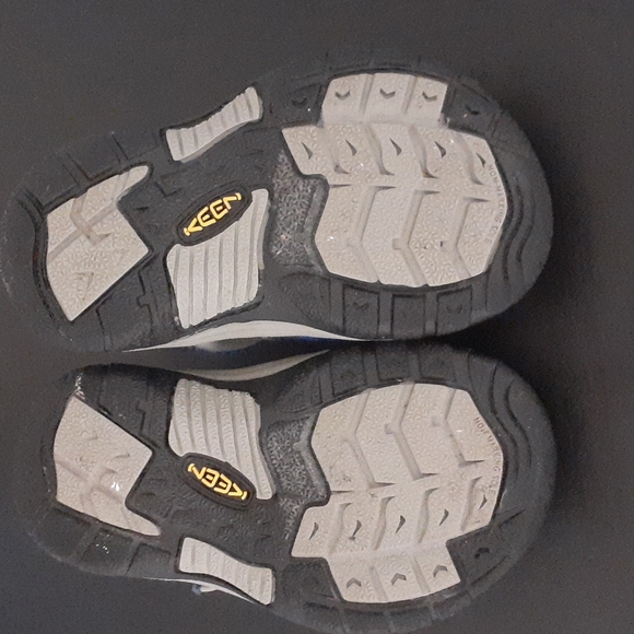 Keen baby boy shoes - Picture 3 of 4